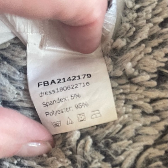 Lovely White Dress with Black Squares with Bell Sleeves and knee length - Picture 9 of 9